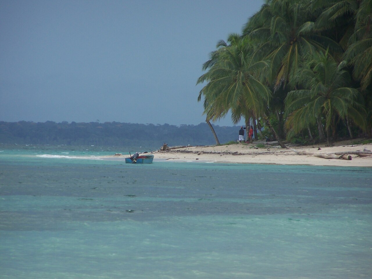 Zapatilla Cay Tour